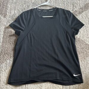 Nike Women's Black Short Sleeve Tee